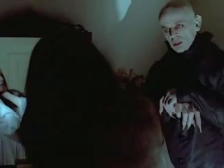 Nosferatu vampire bites dara gadis, percuma dewasa video f2