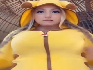 哺乳期 金發 辮子 辮子 pikachu 吸 & 吐奶 牛奶 上 巨大 胸部 蹦蹦 上 假陽具 snapchat 性別 西元