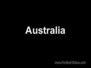 Australialainen hottie sisään football jersey