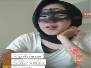 Mlive indonesiya jilbab hitam