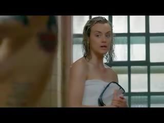 Taylor schilling și ruby trandafir spectacol unele tate și fund