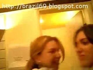 Gatinhas немає banheiros1