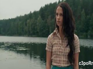 Alicia Vikander superior Scene