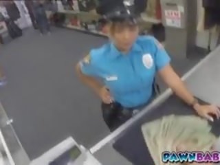 The girl Police Officer Sucked Him Off