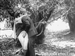প্রস্রাব: প্রাচীন রীতি বয়স্ক ক্লিপ 1910s - একটি বিনামূল্যে অশ্বারোহণ