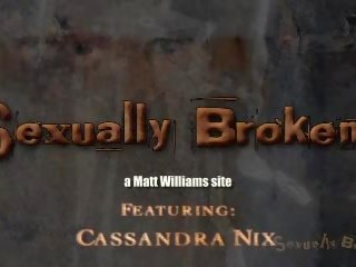 Cassandra nix transforms 从 农场 女士 到 色情 明星