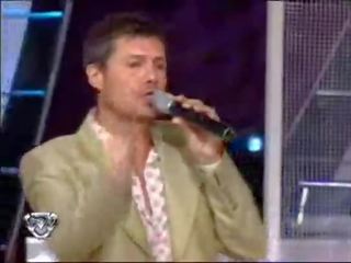 Andrea ghidone - bailando 2010 - vetkőzés tánc