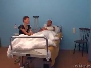 Nggantheng babes share huge boner in the rumah sakit