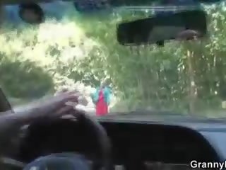 Old street girl gets nailed in the car by a stranger